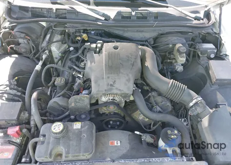 2004 Mercury Grand Marquis Gs из США, поврежденный, VIN 2MEFM74W94X602505